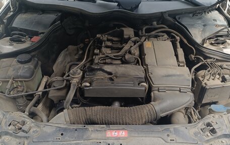 Mercedes-Benz C-Класс, 2004 год, 750 000 рублей, 2 фотография