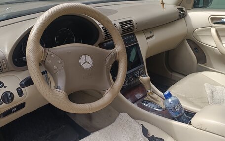 Mercedes-Benz C-Класс, 2004 год, 750 000 рублей, 3 фотография