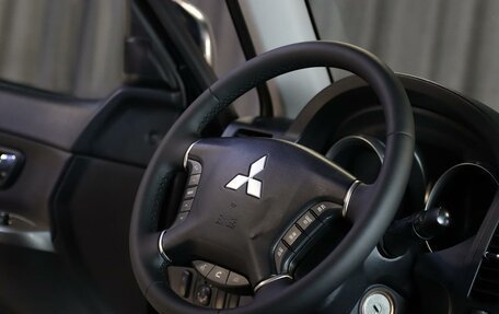 Mitsubishi Pajero IV, 2012 год, 1 999 000 рублей, 9 фотография