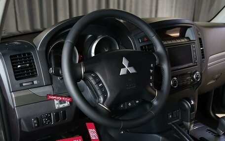 Mitsubishi Pajero IV, 2012 год, 1 999 000 рублей, 5 фотография