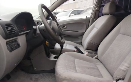 KIA Rio II, 2001 год, 290 000 рублей, 10 фотография