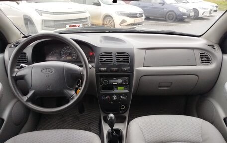 KIA Rio II, 2001 год, 290 000 рублей, 13 фотография