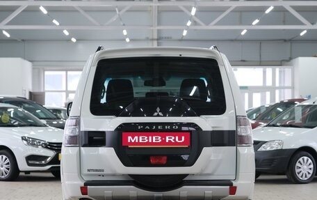 Mitsubishi Pajero IV, 2014 год, 2 499 000 рублей, 6 фотография