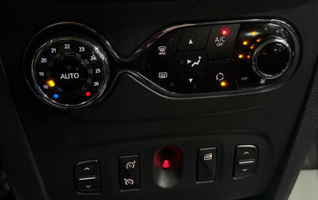 Renault Sandero II рестайлинг, 2015 год, 920 000 рублей, 13 фотография