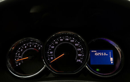 Renault Sandero II рестайлинг, 2015 год, 920 000 рублей, 15 фотография