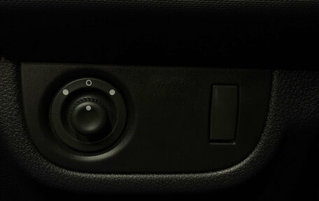 Renault Sandero II рестайлинг, 2015 год, 920 000 рублей, 18 фотография