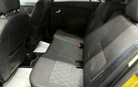 Renault Sandero II рестайлинг, 2015 год, 920 000 рублей, 22 фотография