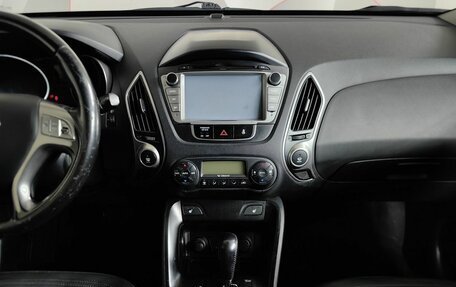 Hyundai ix35 I рестайлинг, 2011 год, 759 000 рублей, 10 фотография