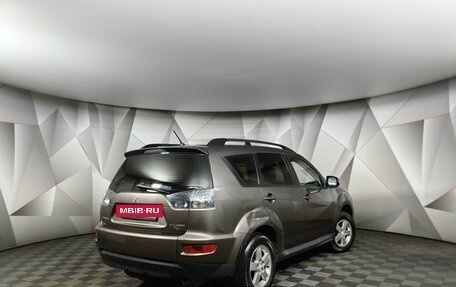Mitsubishi Outlander III рестайлинг 3, 2011 год, 879 000 рублей, 2 фотография
