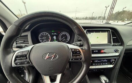 Hyundai Sonata VII, 2019 год, 1 800 000 рублей, 10 фотография