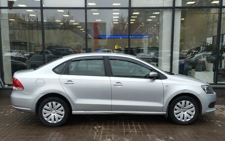 Volkswagen Polo VI (EU Market), 2012 год, 800 000 рублей, 4 фотография