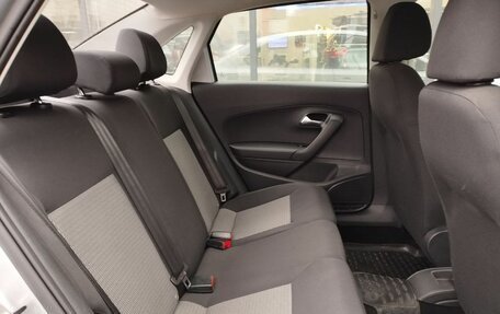 Volkswagen Polo VI (EU Market), 2012 год, 800 000 рублей, 11 фотография