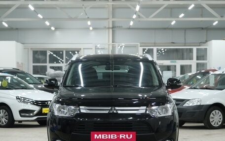 Mitsubishi Outlander III рестайлинг 3, 2014 год, 1 849 000 рублей, 2 фотография