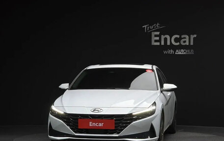 Hyundai Avante, 2022 год, 2 125 000 рублей, 3 фотография