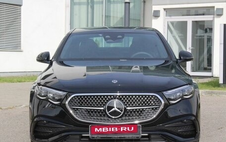 Mercedes-Benz E-Класс, 2025 год, 9 990 000 рублей, 2 фотография