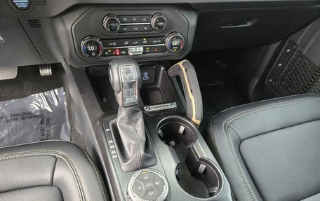 Ford Bronco, 2025 год, 3 950 000 рублей, 15 фотография