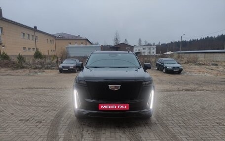 Cadillac Escalade V, 2021 год, 14 000 000 рублей, 7 фотография