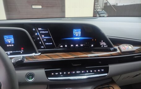 Cadillac Escalade V, 2021 год, 14 000 000 рублей, 14 фотография