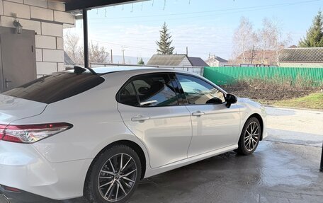 Toyota Camry, 2021 год, 3 400 000 рублей, 4 фотография