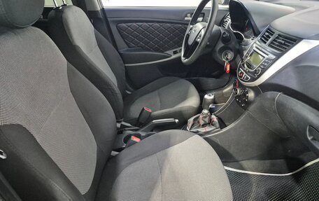 Hyundai Solaris II рестайлинг, 2012 год, 657 000 рублей, 13 фотография