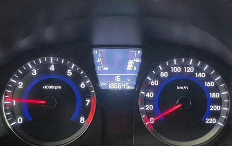 Hyundai Solaris II рестайлинг, 2012 год, 657 000 рублей, 9 фотография