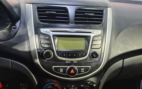 Hyundai Solaris II рестайлинг, 2012 год, 657 000 рублей, 19 фотография