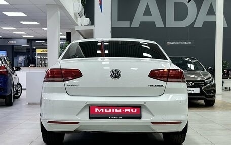 Volkswagen Passat B8 рестайлинг, 2016 год, 1 920 000 рублей, 4 фотография