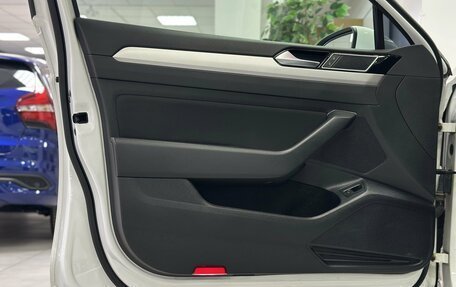 Volkswagen Passat B8 рестайлинг, 2016 год, 1 920 000 рублей, 14 фотография