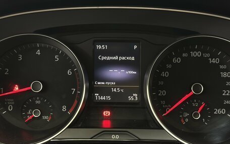 Volkswagen Passat B8 рестайлинг, 2016 год, 1 920 000 рублей, 11 фотография