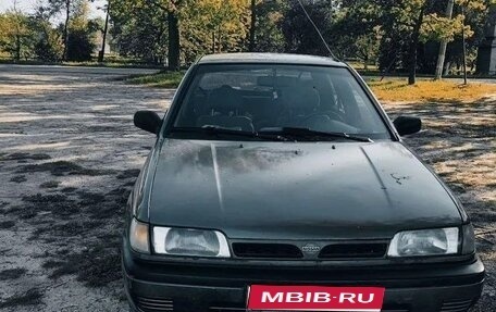 Nissan Sunny N14, 1992 год, 50 000 рублей, 1 фотография