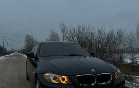 BMW 3 серия, 2011 год, 1 250 000 рублей, 1 фотография