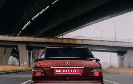 Mercedes-Benz E-Класс, 1995 год, 285 000 рублей, 5 фотография