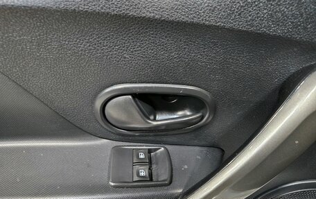 Renault Logan II, 2019 год, 769 000 рублей, 14 фотография