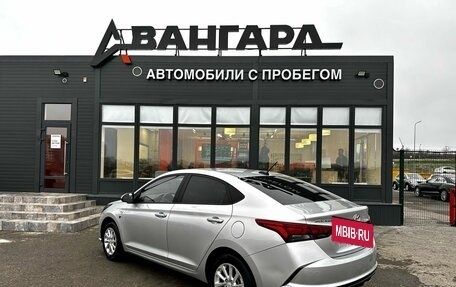 Hyundai Solaris II рестайлинг, 2021 год, 1 800 000 рублей, 4 фотография