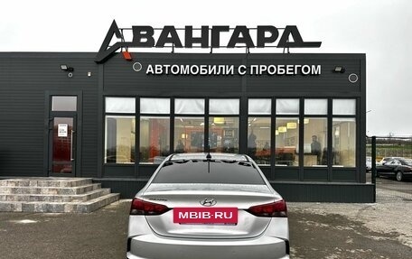 Hyundai Solaris II рестайлинг, 2021 год, 1 800 000 рублей, 5 фотография
