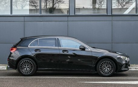 Mercedes-Benz A-Класс, 2019 год, 2 699 000 рублей, 5 фотография