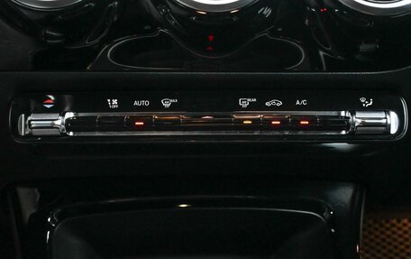 Mercedes-Benz A-Класс, 2019 год, 2 699 000 рублей, 18 фотография