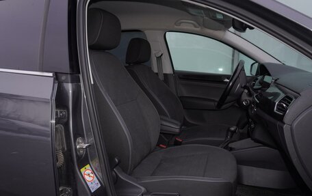 Volkswagen Polo VI (EU Market), 2021 год, 1 980 000 рублей, 12 фотография