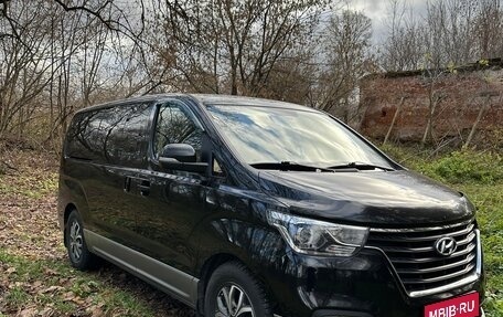 Hyundai H-1 II рестайлинг, 2019 год, 3 000 030 рублей, 1 фотография