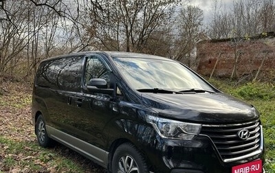 Hyundai H-1 II рестайлинг, 2019 год, 3 000 030 рублей, 1 фотография