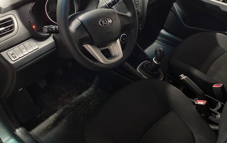 KIA Rio III рестайлинг, 2013 год, 780 000 рублей, 11 фотография