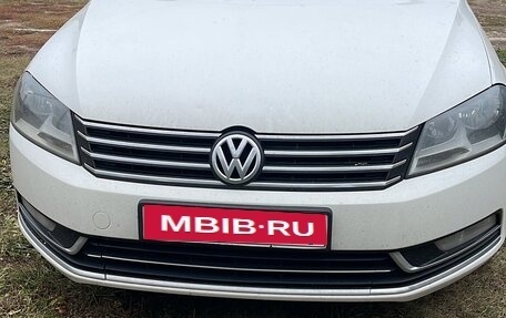 Volkswagen Passat B7, 2011 год, 1 050 000 рублей, 1 фотография