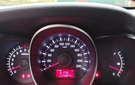 KIA Rio III рестайлинг, 2013 год, 625 000 рублей, 2 фотография