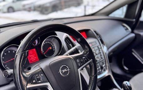 Opel Astra J, 2011 год, 658 000 рублей, 2 фотография