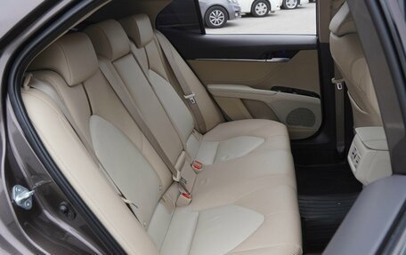 Toyota Camry, 2018 год, 2 649 000 рублей, 7 фотография