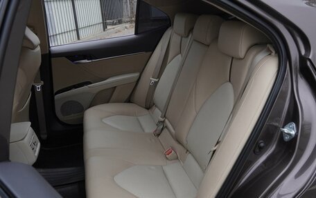 Toyota Camry, 2018 год, 2 649 000 рублей, 9 фотография