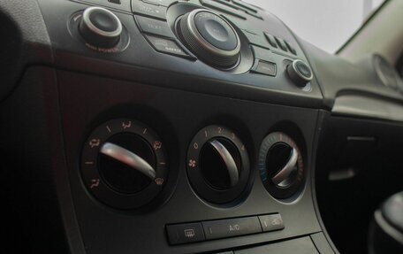 Mazda 3, 2013 год, 1 030 000 рублей, 28 фотография