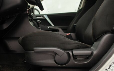 Mazda 3, 2013 год, 1 030 000 рублей, 32 фотография