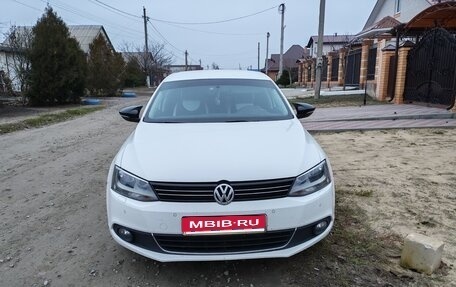 Volkswagen Jetta VI, 2013 год, 1 200 000 рублей, 1 фотография