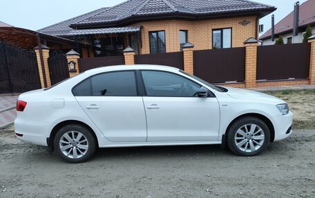 Volkswagen Jetta VI, 2013 год, 1 200 000 рублей, 3 фотография